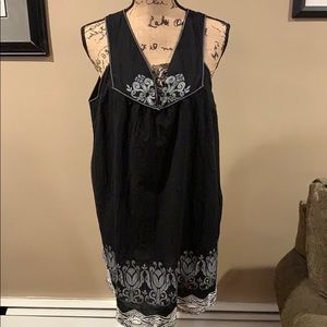 BCBG MAXAZRIA XL Black Sleeveless Tunic
